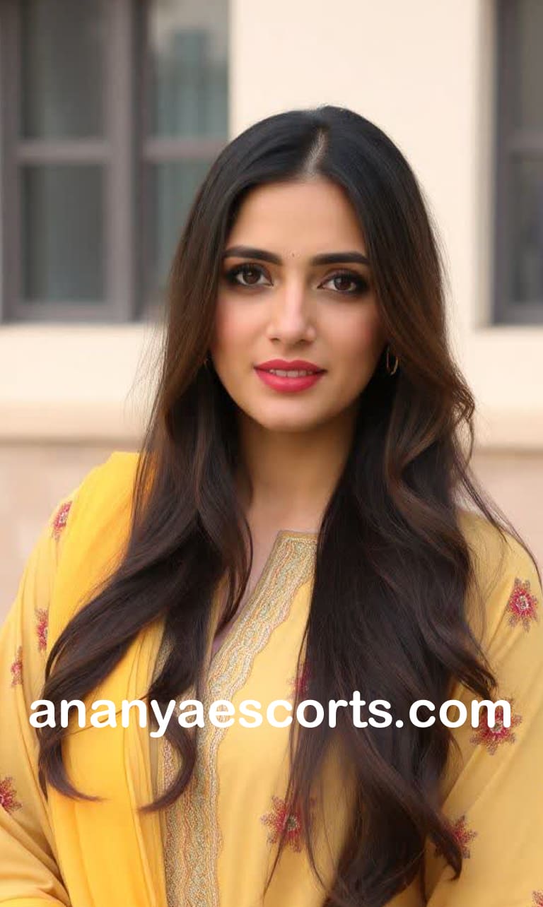 Ratia Escorts